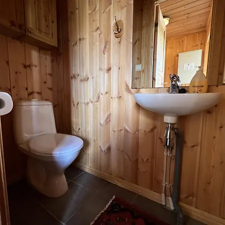 펜션 3-story Near Slopes With Sauna And Views Beitostolen